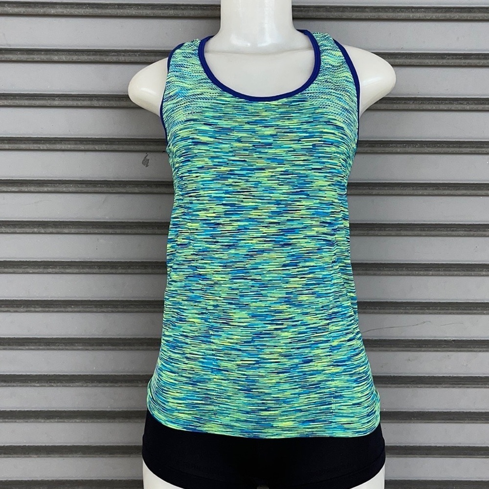 Connection 18 Activewear Top Size L